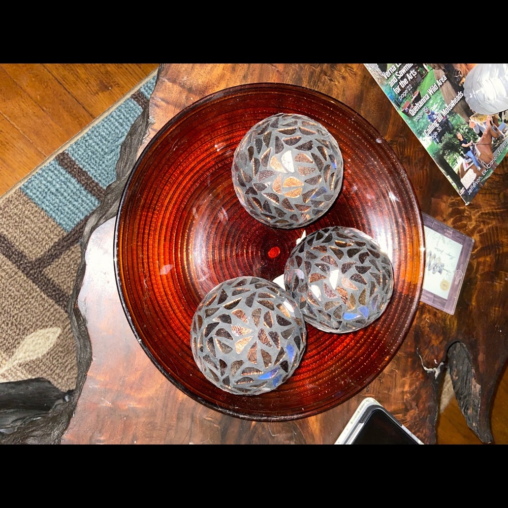 Penney’s bowl and 3 matching balls